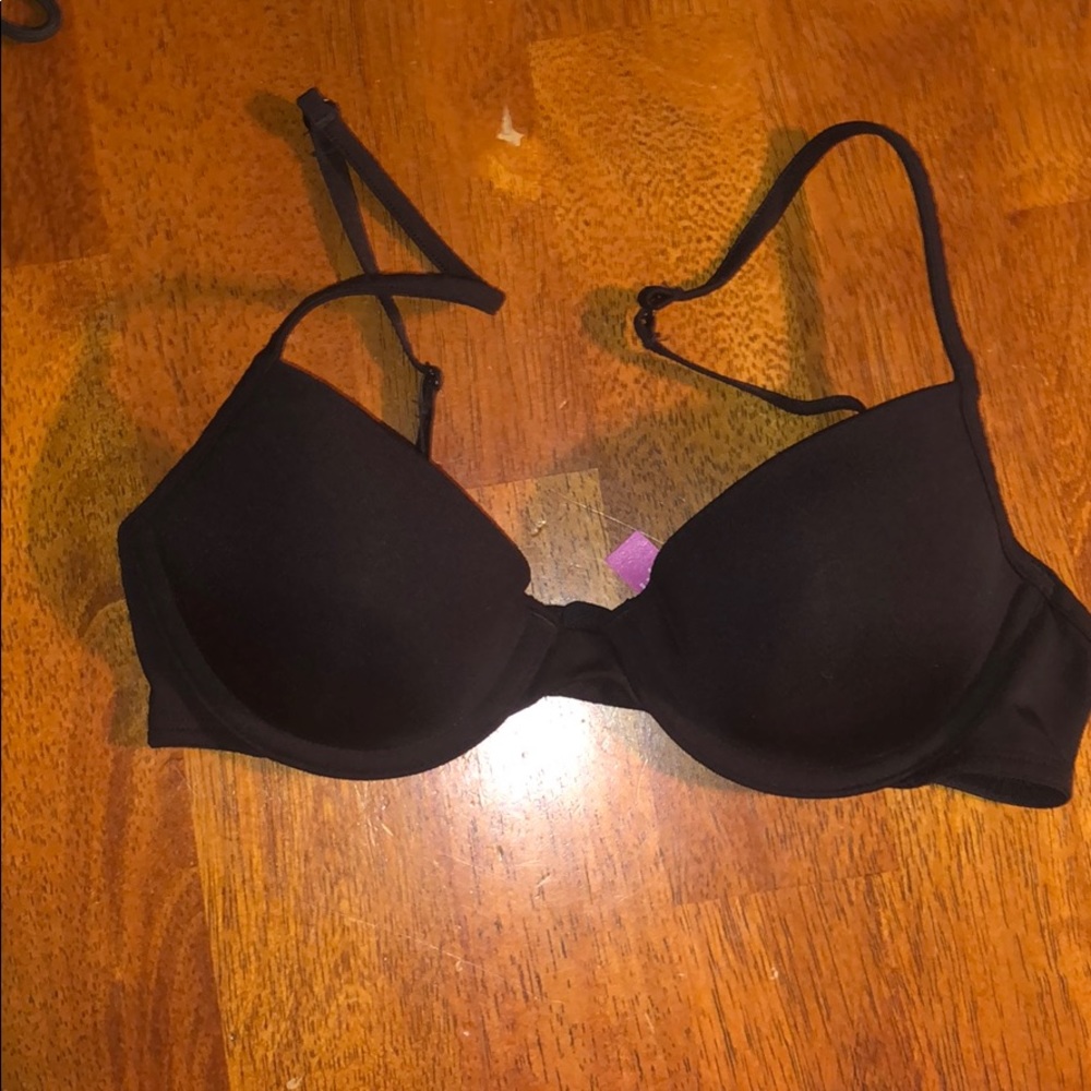 Victoria’s Secret PINK T-shirt Demi bra 32B